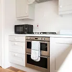 3 Bedroom House Near By Travel Lets Donegal With Private Garden *