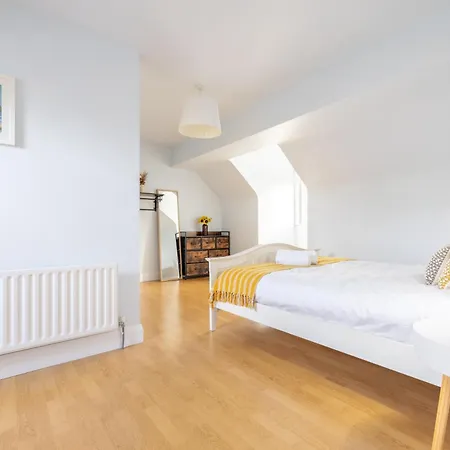 Сasa de vacaciones Park House