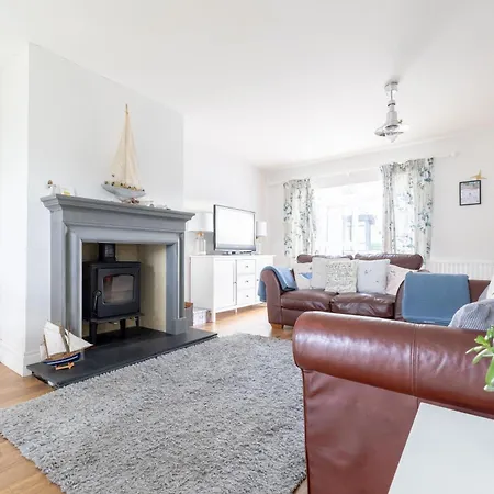 Dom wakacyjny 3 Bedroom House Near By Travel Lets Donegal With Private Garden