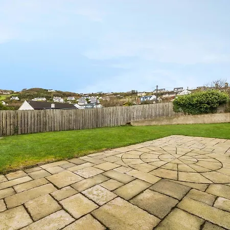 3 Bedroom House Near By Travel Lets Donegal With Private Garden Downings