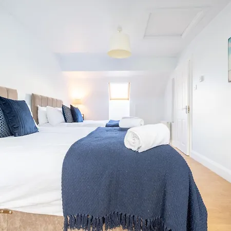3 Bedroom House Near By Travel Lets Donegal With Private Garden Dom wakacyjny