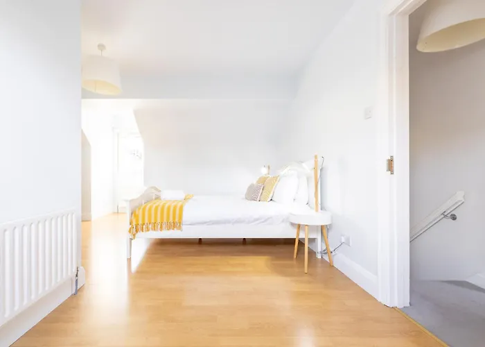 Beach Park House Downings