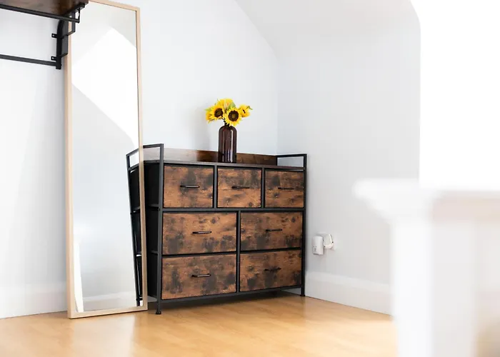 Park House * Downings